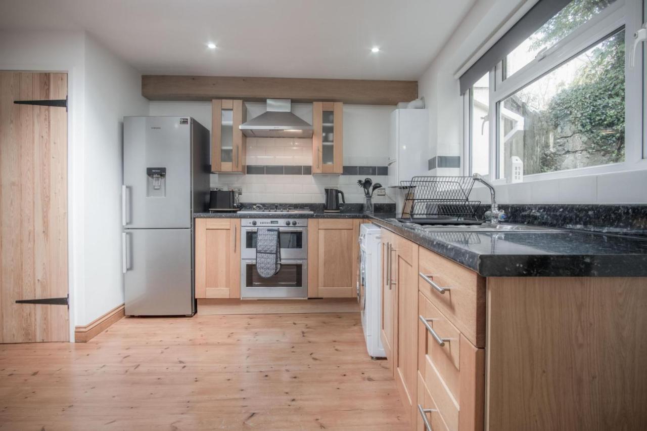 Church Terrace - 3 Bedroom Cottage - Saundersfoot Eksteriør billede